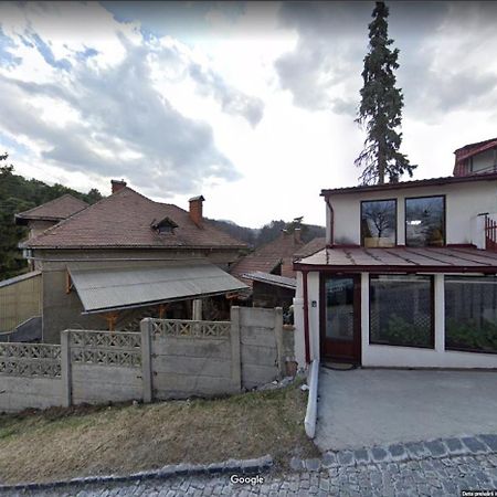 Geppetto'S Studio Brassó Kültér fotó